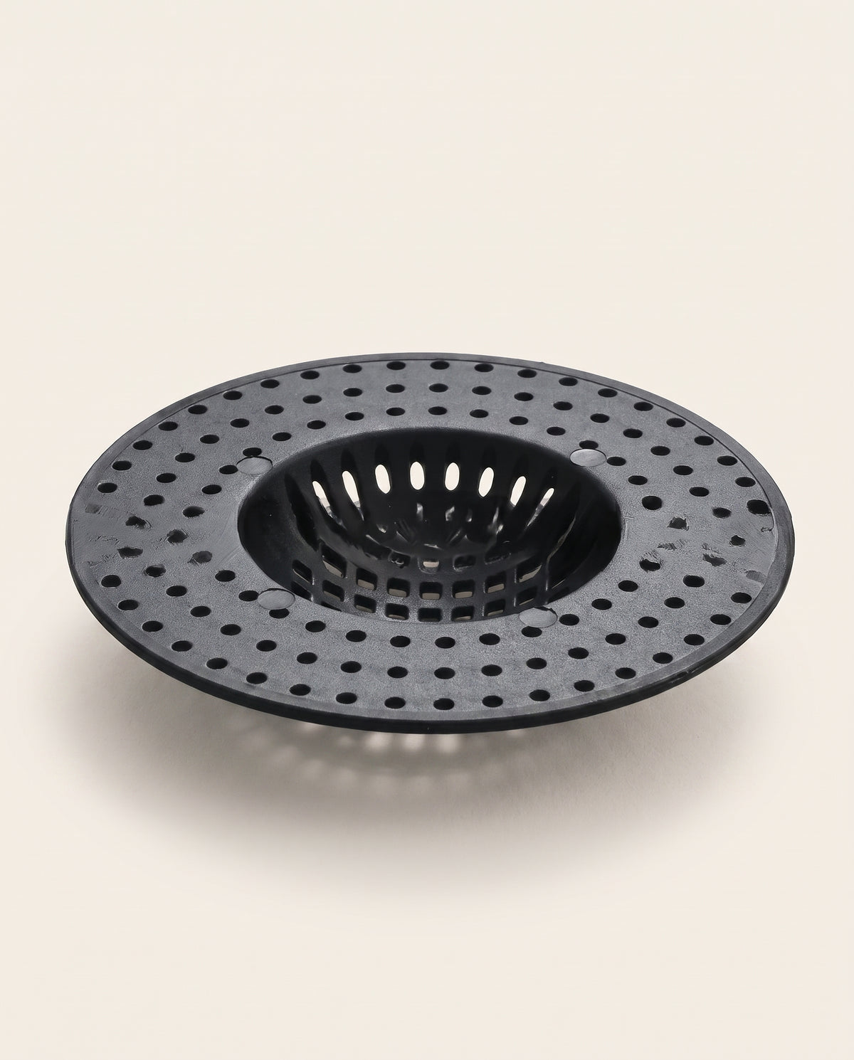 Filtre en plastique pour évacuation d’évier - variant