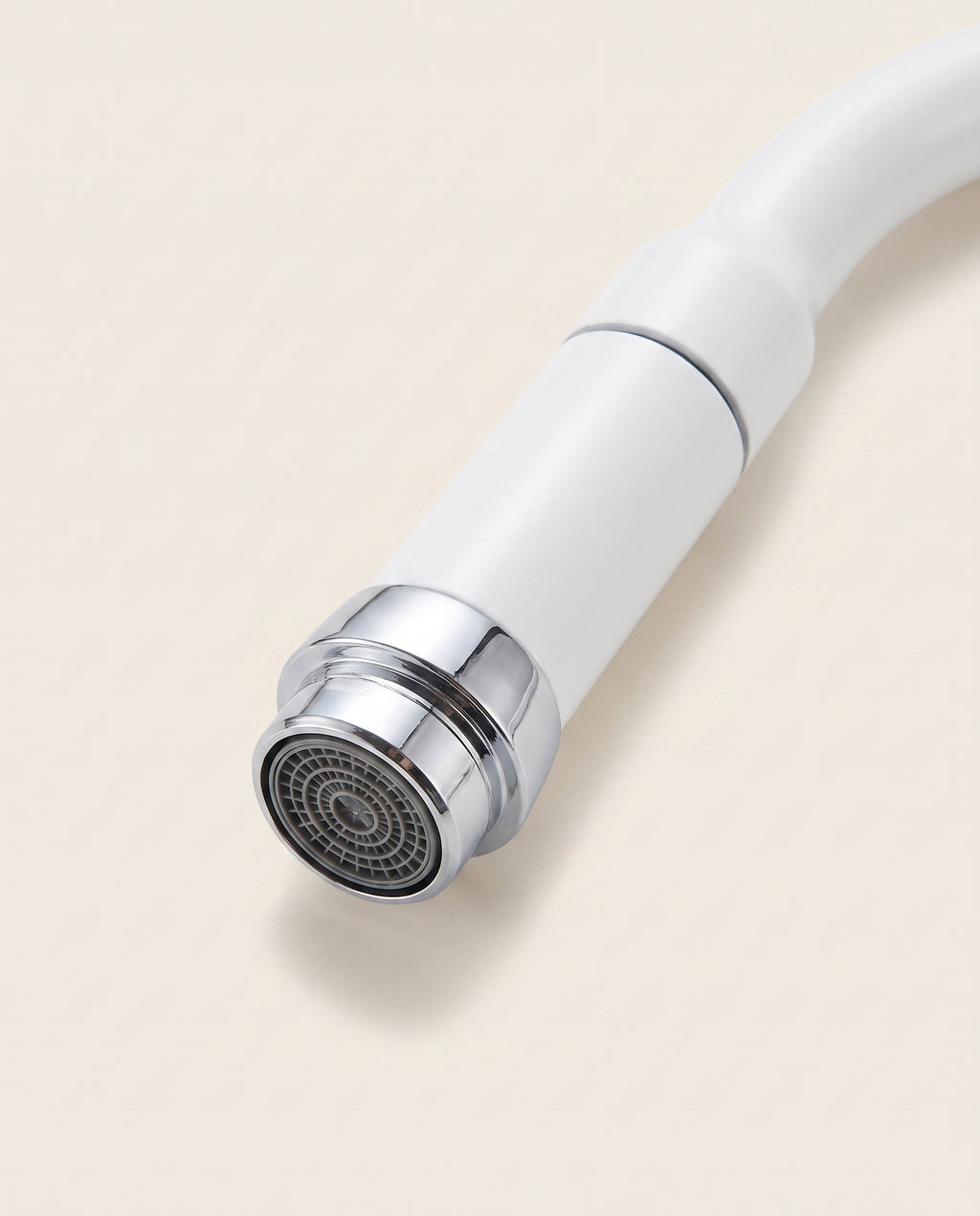 Aérateur filtrant pour robinet de cuisine - hero
