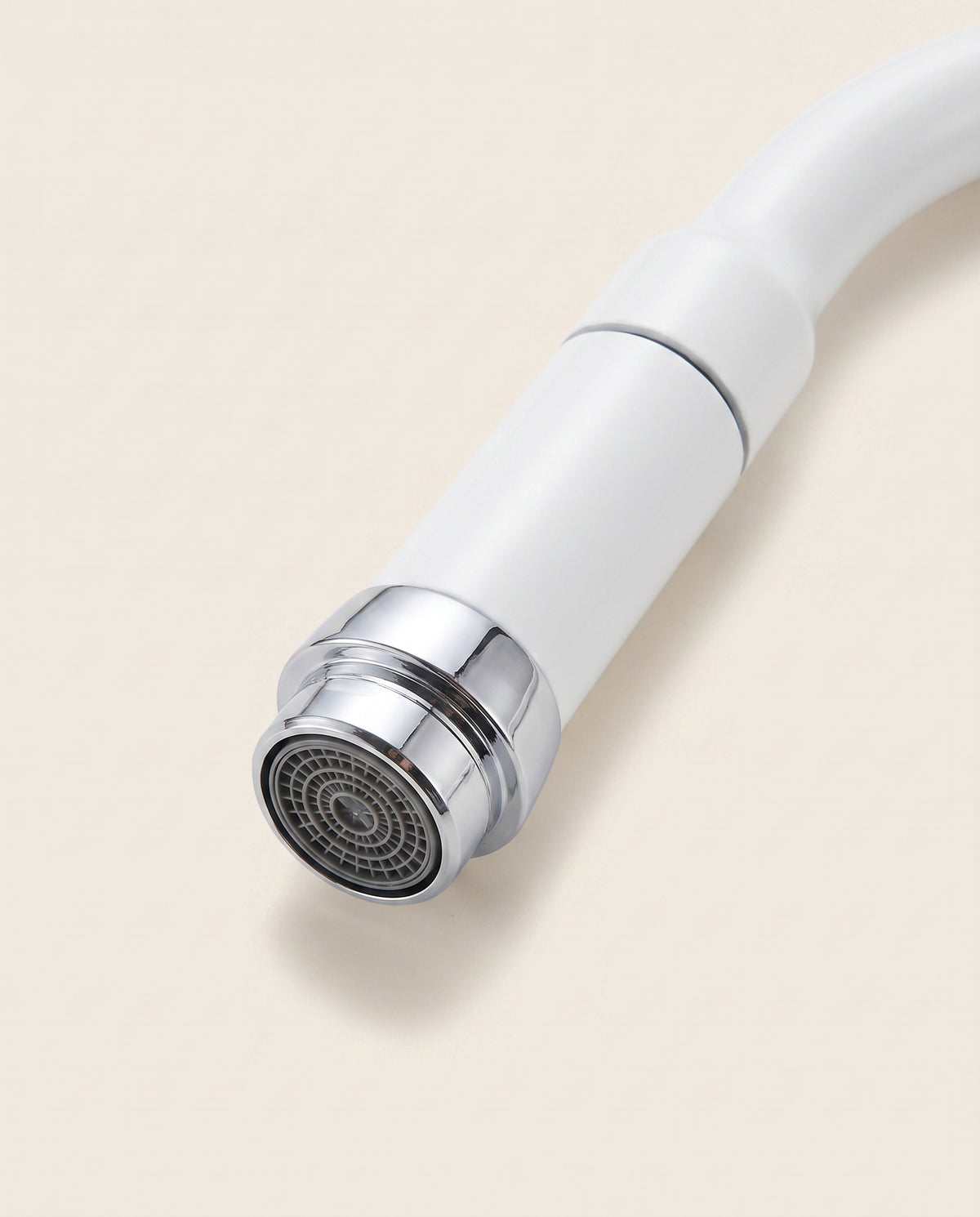 Aérateur filtrant pour robinet de cuisine - hero