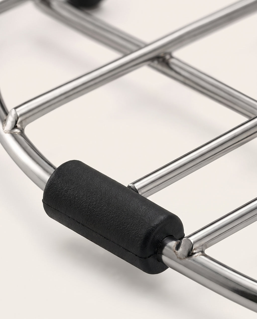 Lot de 2 grilles en inox pour évier double cuve - macro detail